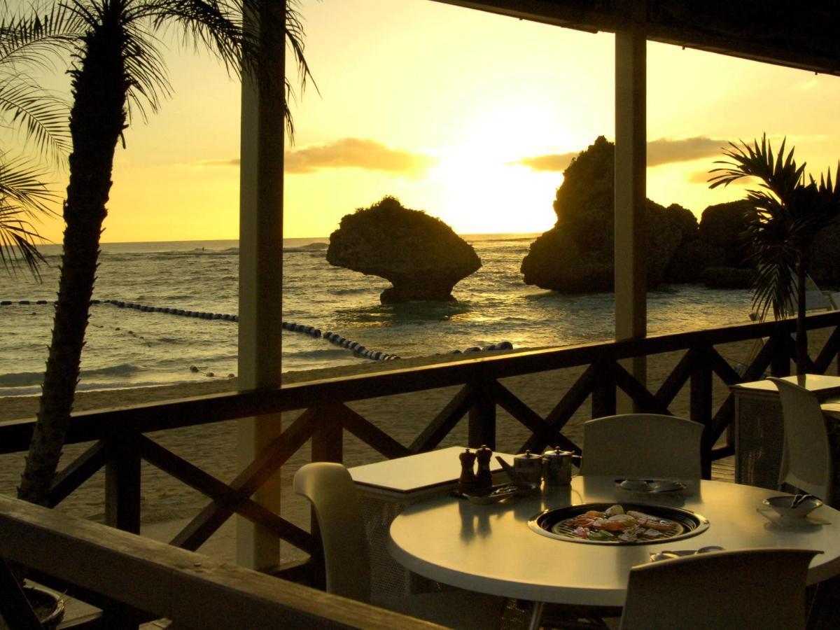 Hotel Nikko Alivila Yomitan Exterior foto Sunset at the Bayside Restaurant