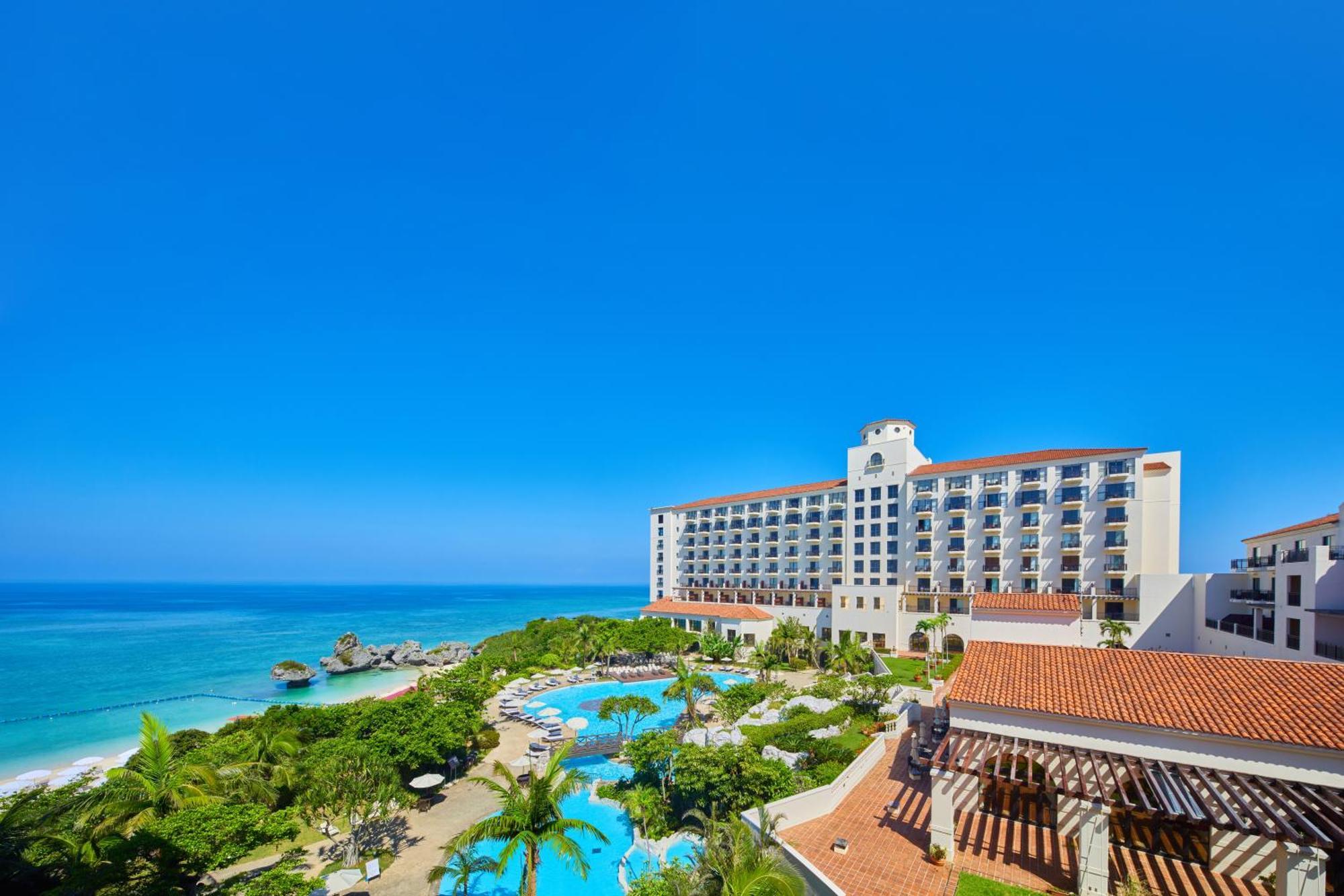 Hotel Nikko Alivila Yomitan Exterior foto Hilton Okinawa
